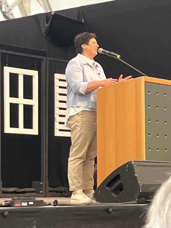 Begrüßung der Präsidentin Christa Fuchs